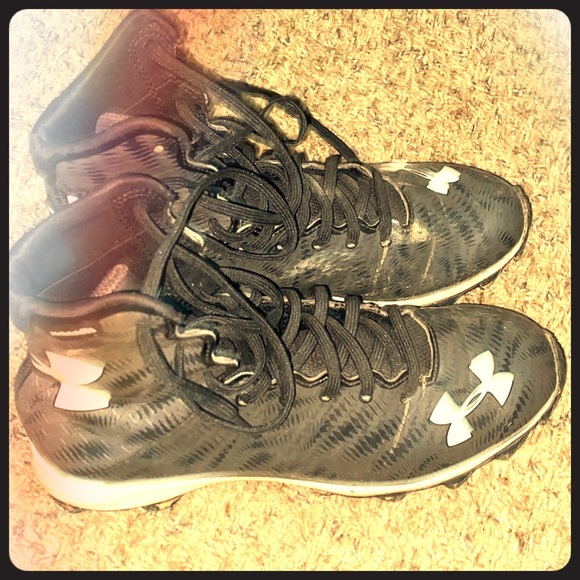 Under Armour Football Cleats - Picture 1 of 1